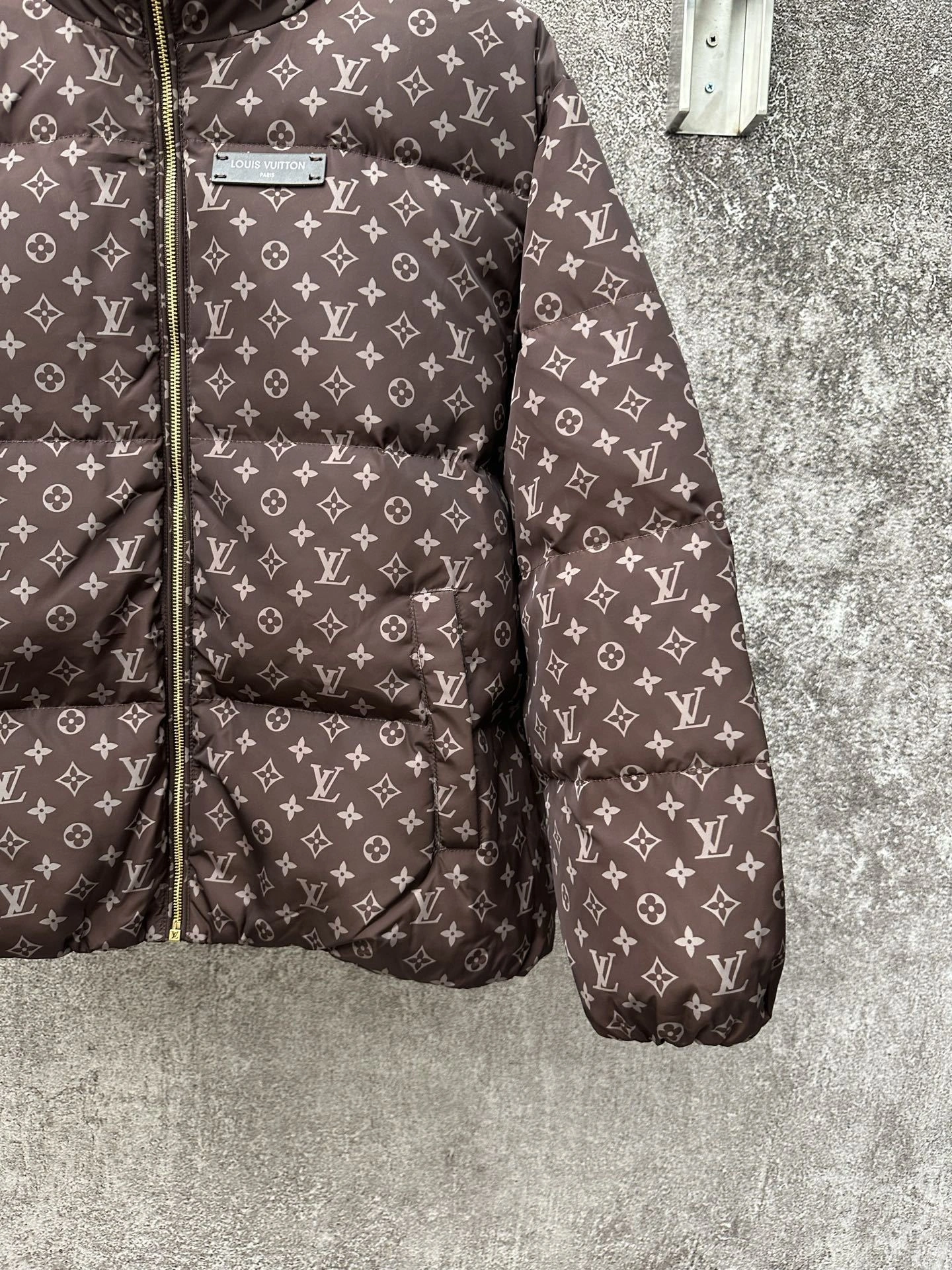 wg.luxury-- 8V Down jacket item: E-F431J1718